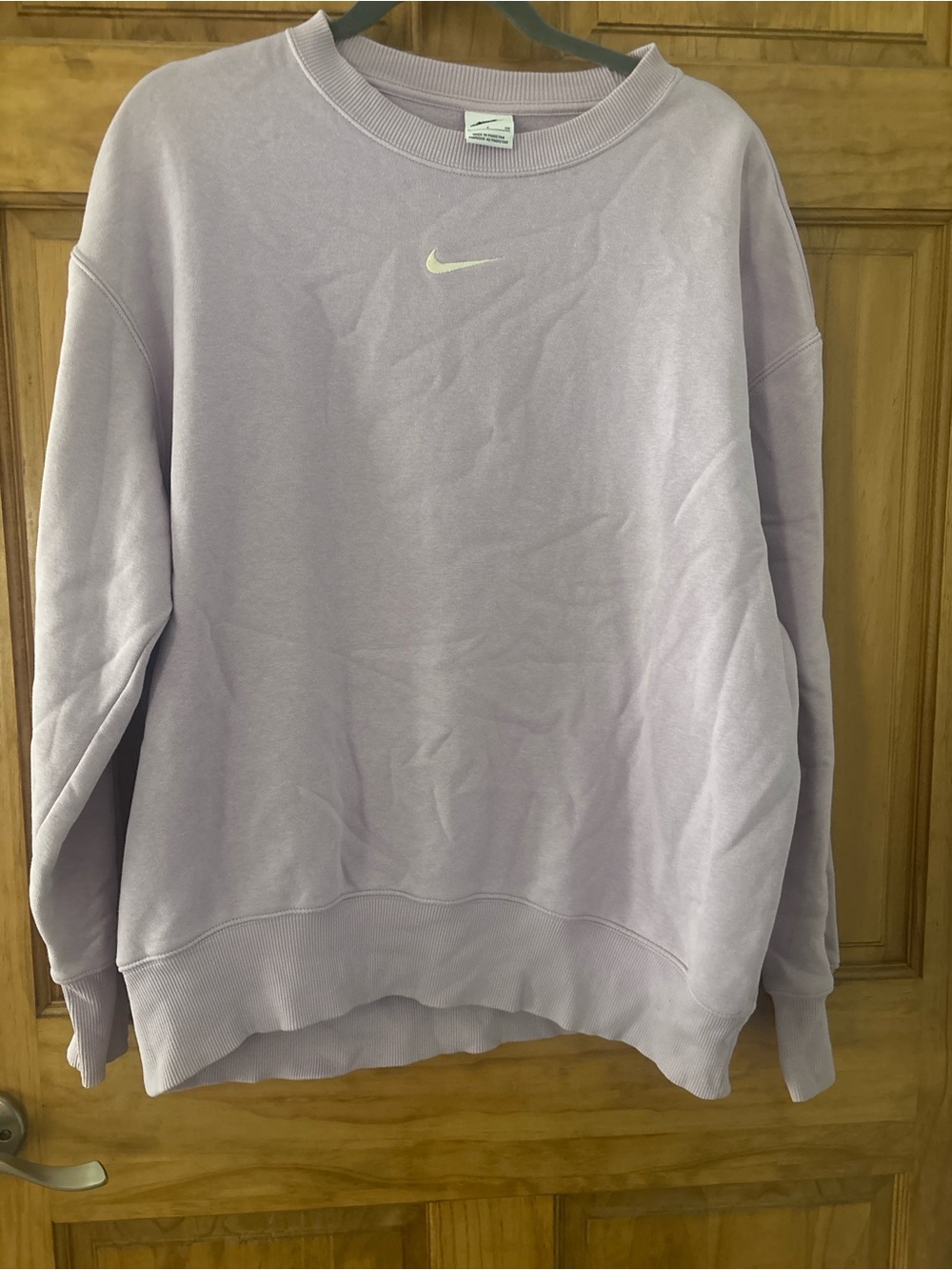 Nike Women's Light Lavender Crewneck Sweatshirt